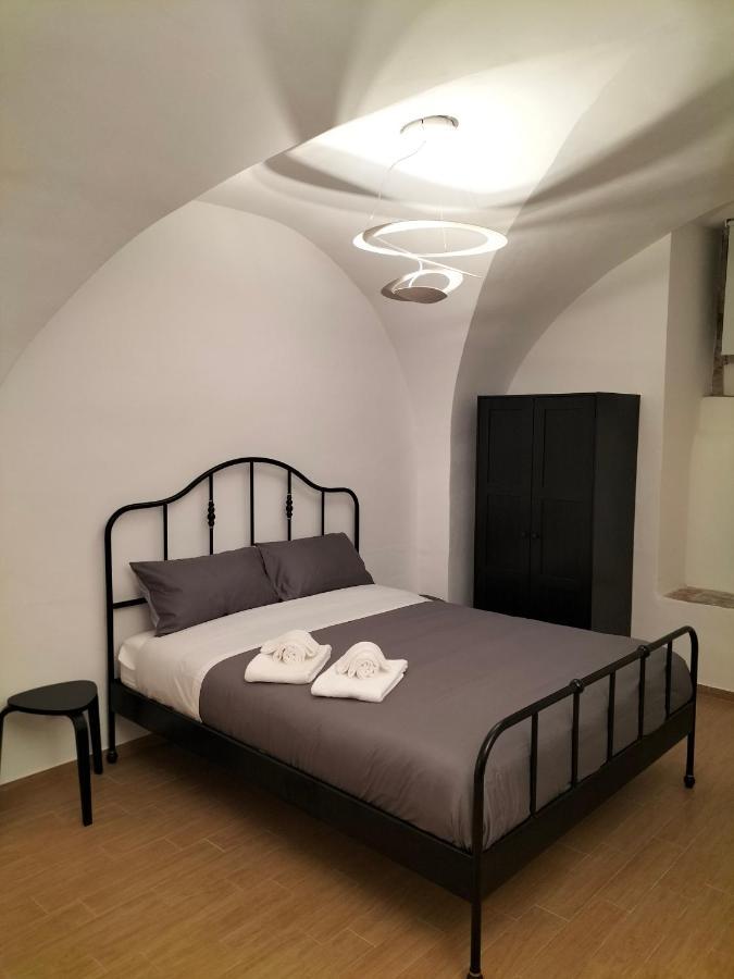 Antica Dimora Lombardi 2 Apartment Bari Exterior photo